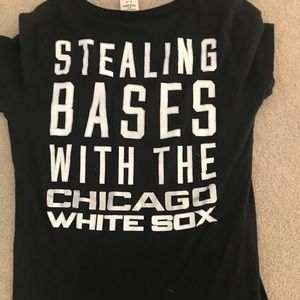 Bundle of 2 Chicago White Sox shirts for sale